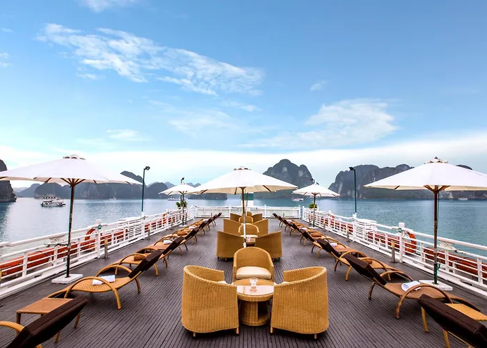 The Au Co Cruise - Longest Cruise 2 Bays Hạ Long