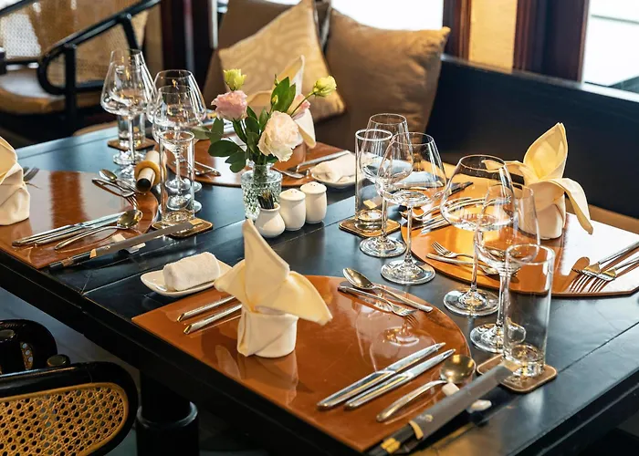 The Au Co Cruise - Longest Cruise 2 Bays  5*