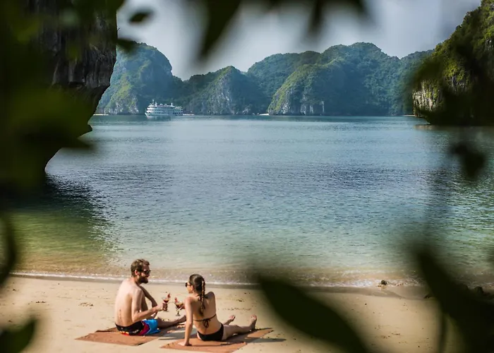 The Au Co Cruise - Longest Cruise 2 Bays 5*