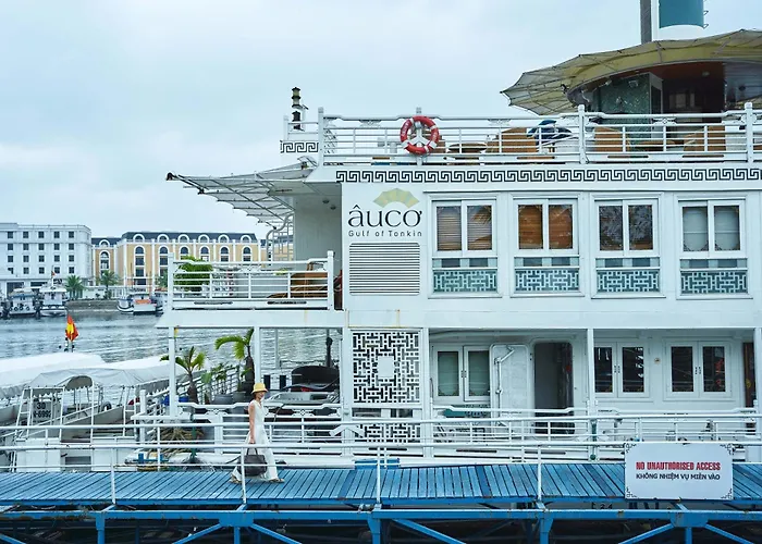 The Au Co Cruise - Longest Cruise 2 Bays  Hạ Long