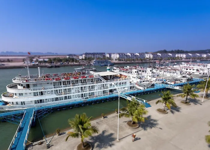  The Au Co Cruise - Longest Cruise 2 Bays 5*