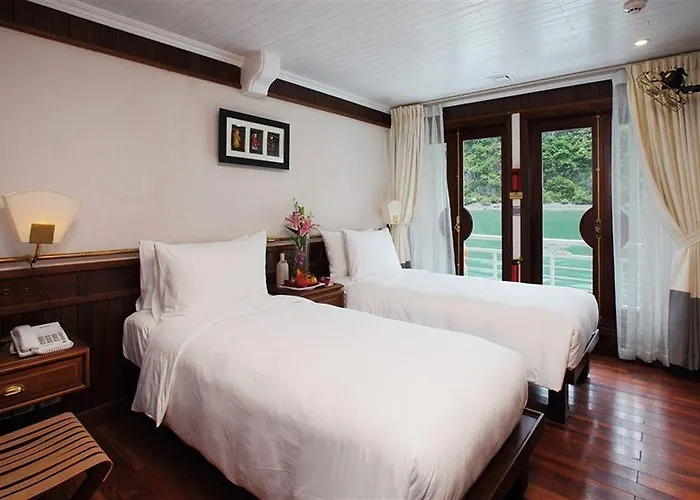  The Au Co Cruise - Longest Cruise 2 Bays 5*
